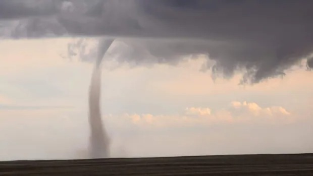 Canada tornado warnings well below targets, analysis finds